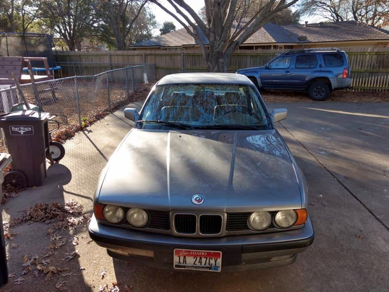 Illustration for article titled At $1,800, Would You Side With This Mega-Mileage 1991 BMW 535i?